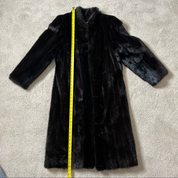 Hudson’s Fur Salon Women’s Long Brown/Black Genuine Mink Coat - Picture 10 of 12